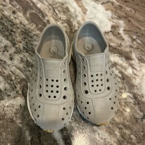 Native Shoes Gray Slip-On Water Shoes, some wear, Size 3-4 years? See photos